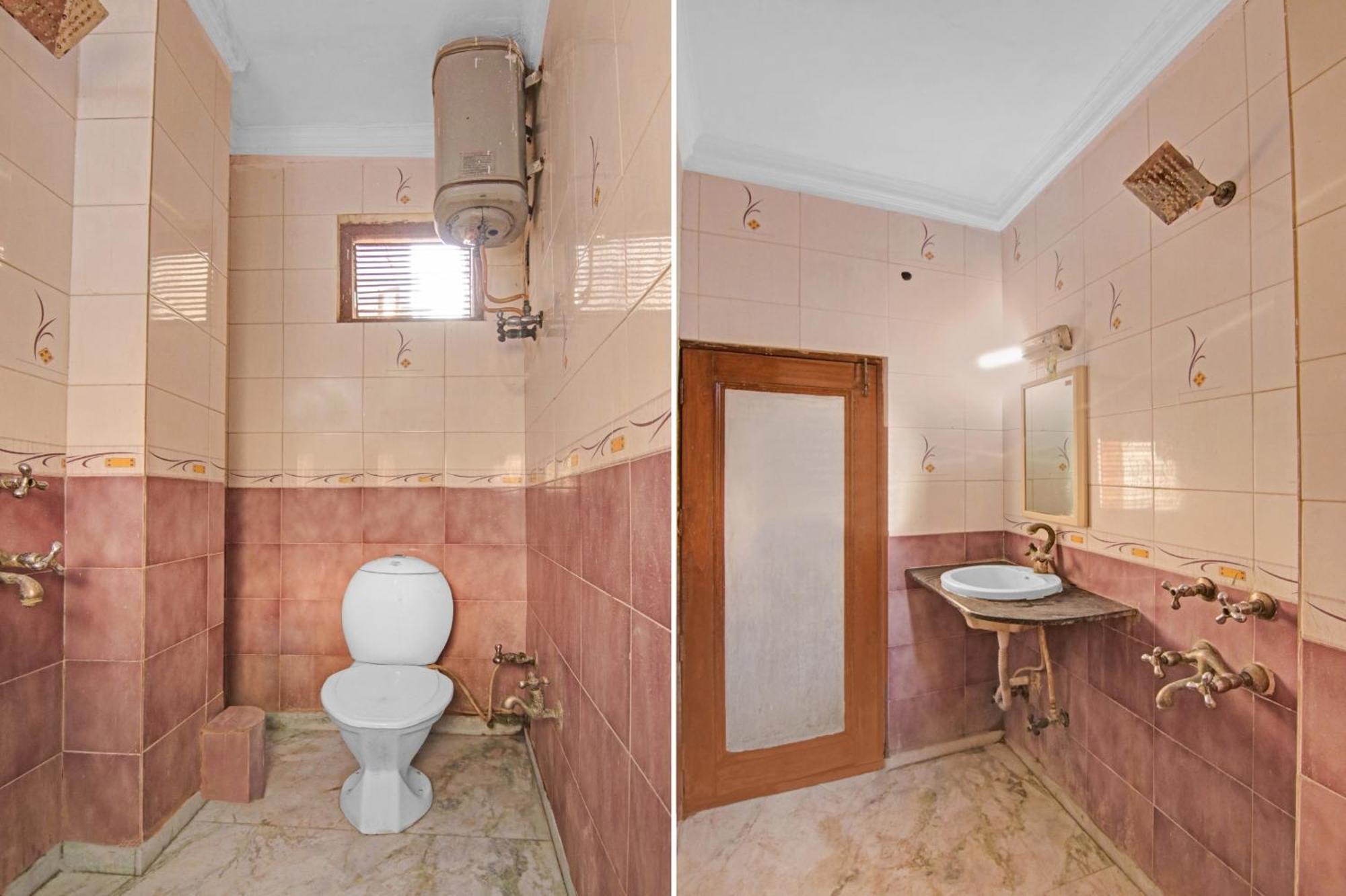 Hotel O Rak International New Delhi Bagian luar foto