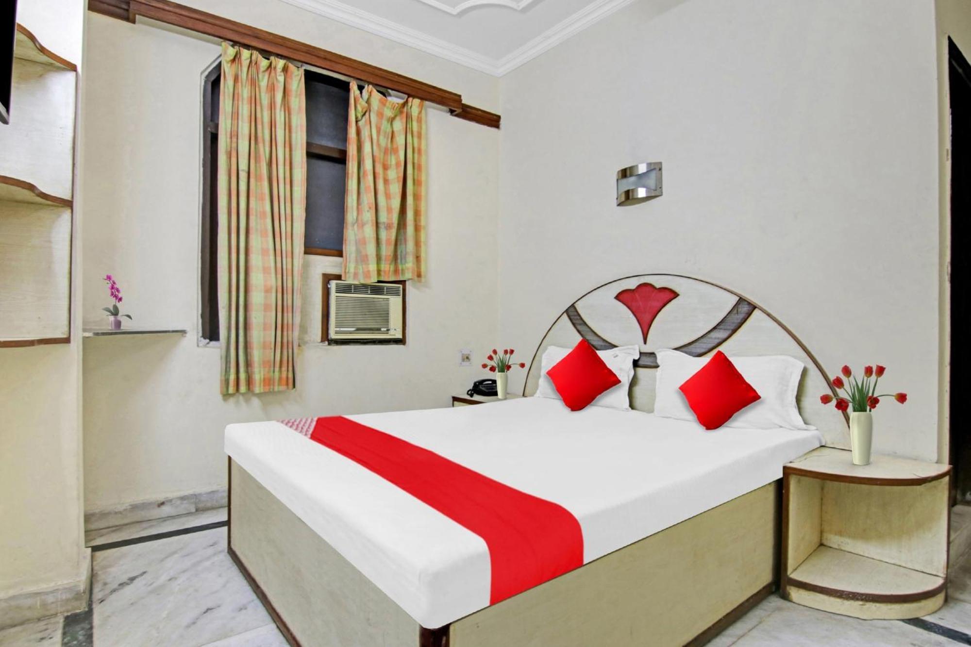 Hotel O Rak International New Delhi Bagian luar foto