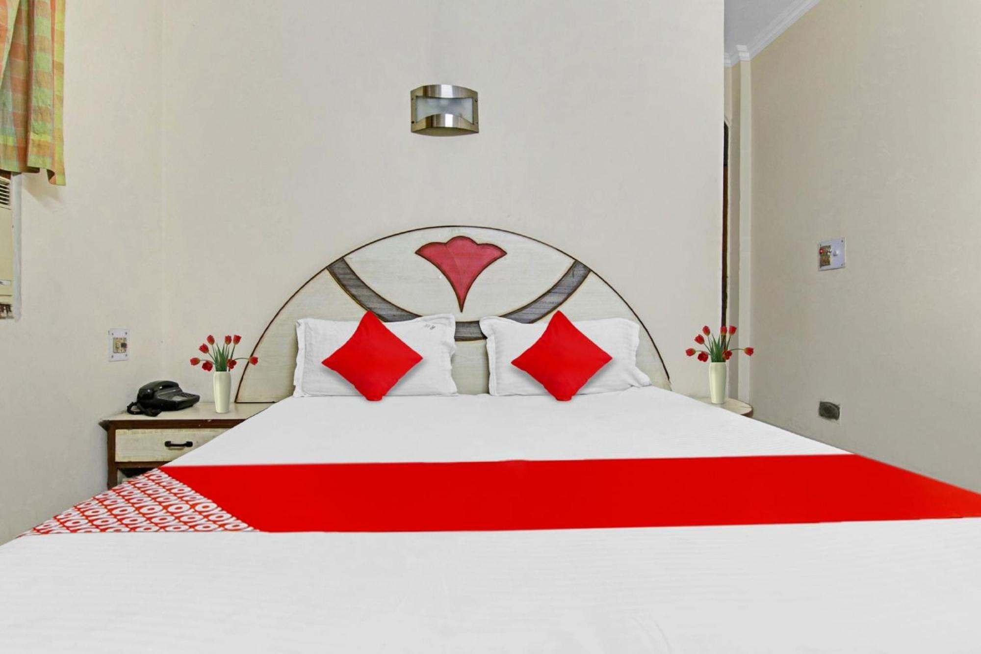 Hotel O Rak International New Delhi Bagian luar foto